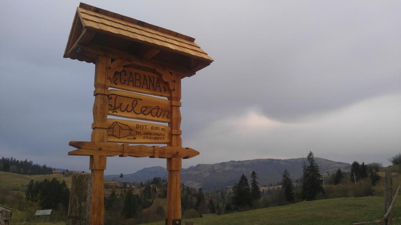 Tulean Cabin Sacel  Luaran gambar