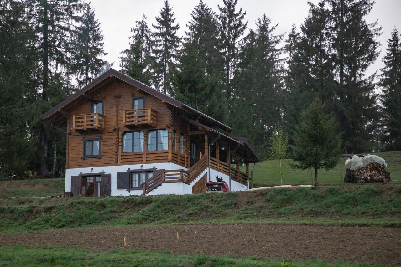 Tulean Cabin Sacel  Luaran gambar